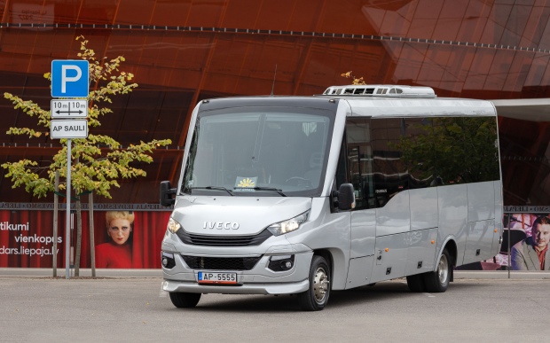Autobusu noma Peugeot Traveller
