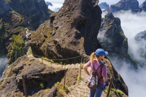 MADEIRA - MŪŽĪGĀ PAVASARA SALA UN LIELĀ KARNEVĀLA NAKTS!
