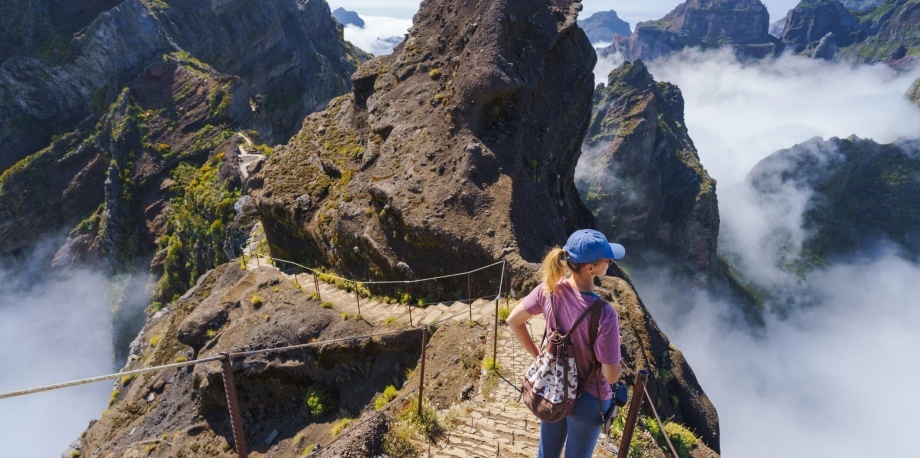MADEIRA - MŪŽĪGĀ PAVASARA SALA UN LIELĀ KARNEVĀLA NAKTS!