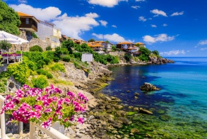 Rozes, Lielais Ķīnas mūris un kruīzs saulrietā – īstā Bulgārijas garša (viss iekļauts)