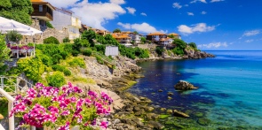 Rozes, Lielais Ķīnas mūris un kruīzs saulrietā – īstā Bulgārijas garša (viss iekļauts)