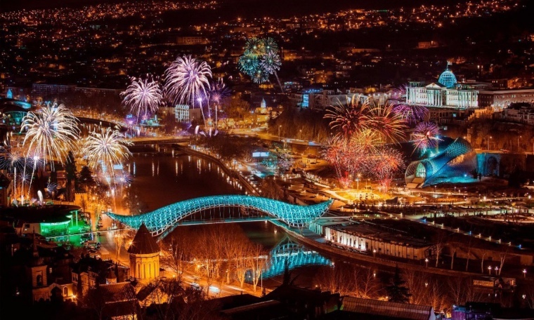 Gruzijas ziemas krāsas – Jaunā gada sagaidīšana Tbilisi (viss iekļauts)