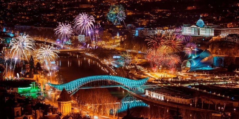 Gruzijas ziemas krāsas – Jaunā gada sagaidīšana Tbilisi (viss iekļauts)