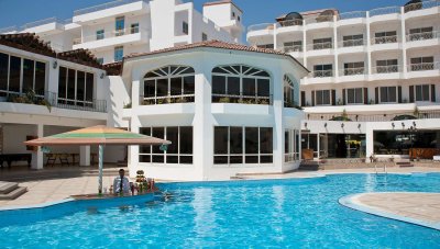 Minamark Beach Resort