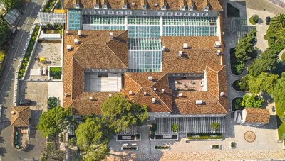 Lazure Hotel & Marina