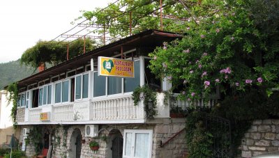 Pod Lozom Rooms & Apartments