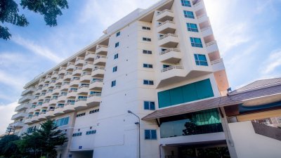 Sea Breeze Jomtien Resort