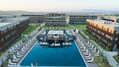 Jacaranda Luxury Resort