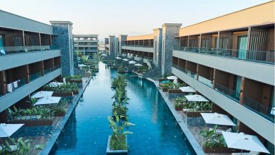 Jacaranda Luxury Resort