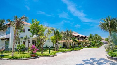 Blooming Lotus Resort